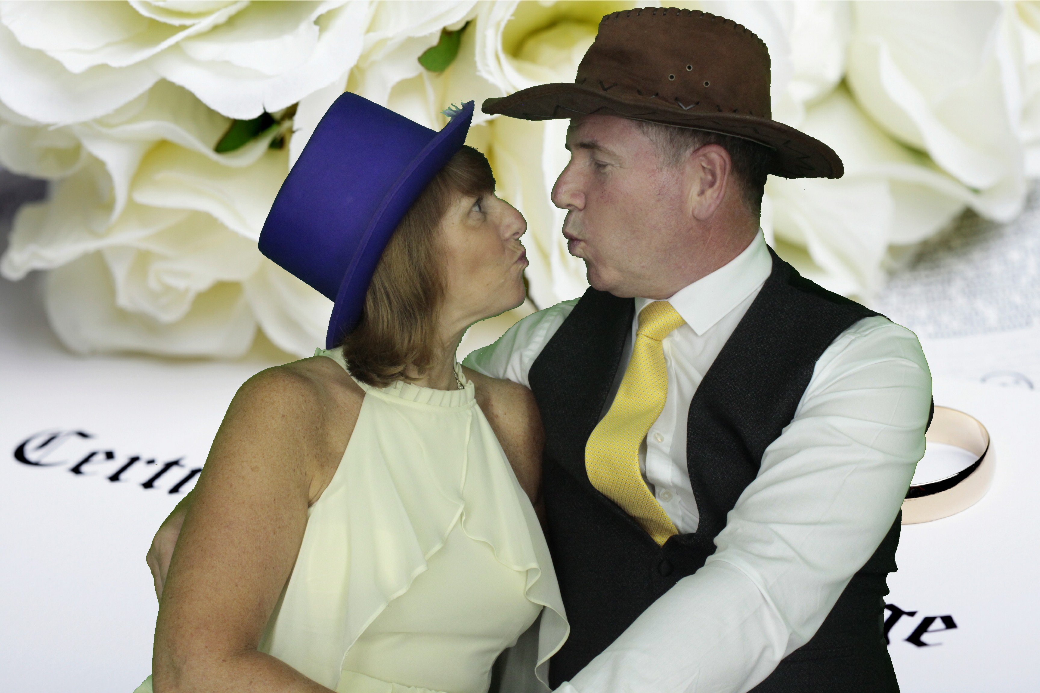 Nikki & Simon | View more photos from the event at gallery.myphotoboothexperience.co.uk/u/MyPhotoBoothExperienceLtd/Nikki-Simon
